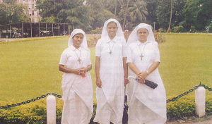 Novices Maria, Sikha and Sipra