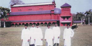 Students' Prayer Fellowship (Chapel in background)